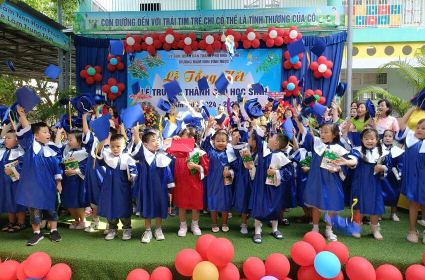  Lễ tổng kết và lễ trưởng thành của học sinh 5 tuổi